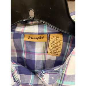 Women's Wrangler Plaid Button Down, **size Large**